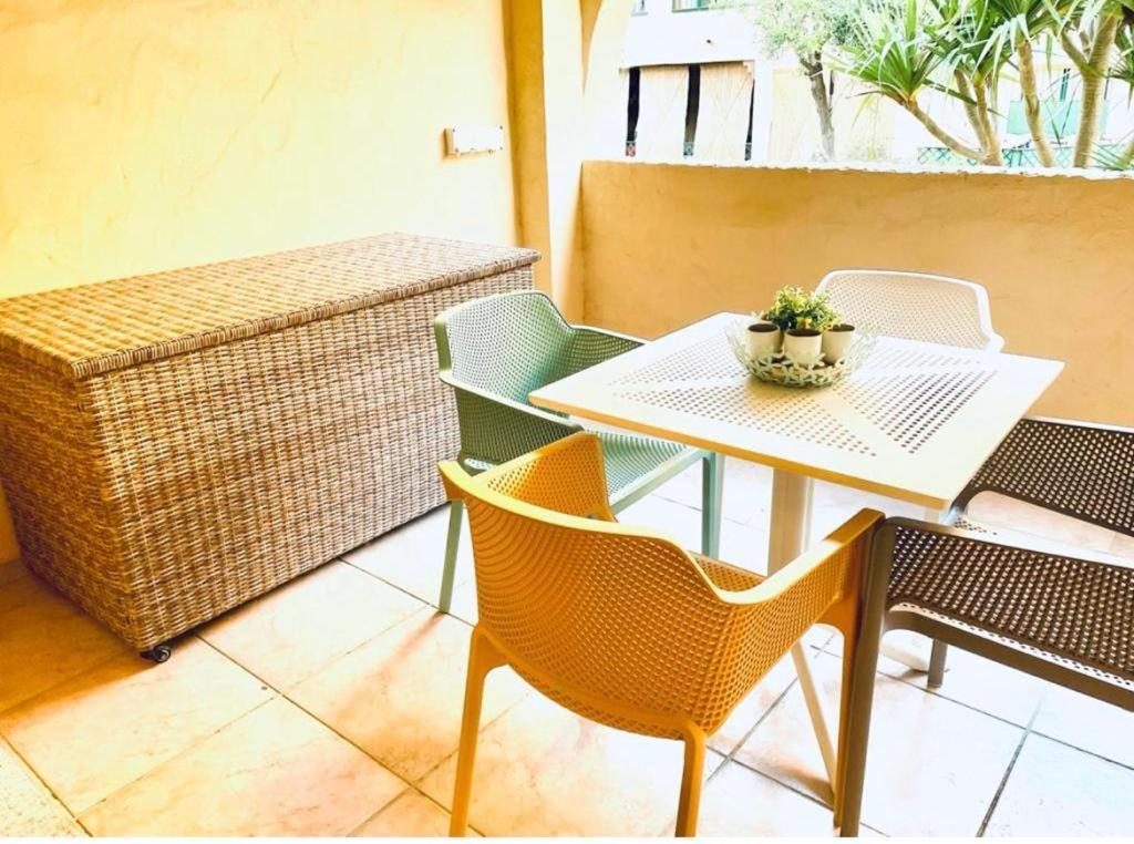 Estupendo Apartamento Urbanizacion Jardines De Zahara. Zahara De Los Atunes Zahara de los Atunes Exterior foto