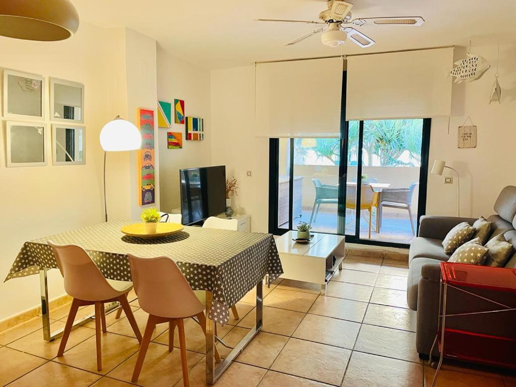 Estupendo Apartamento Urbanizacion Jardines De Zahara. Zahara De Los Atunes Zahara de los Atunes Exterior foto