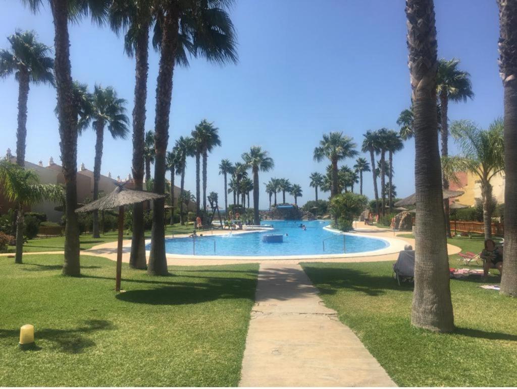 Estupendo Apartamento Urbanizacion Jardines De Zahara. Zahara De Los Atunes Zahara de los Atunes Exterior foto