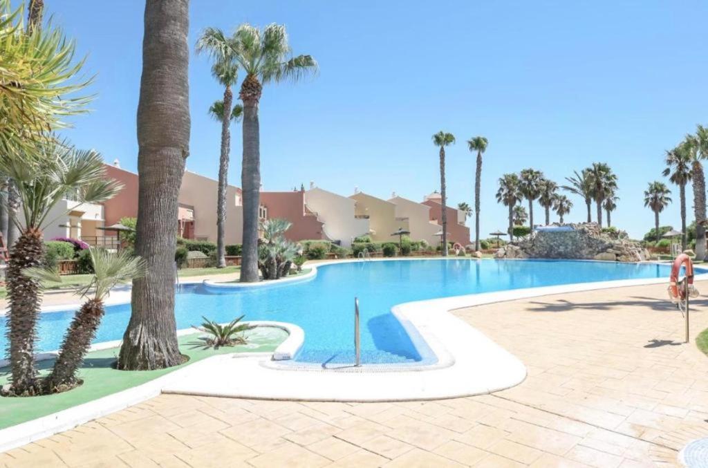 Estupendo Apartamento Urbanizacion Jardines De Zahara. Zahara De Los Atunes Zahara de los Atunes Exterior foto